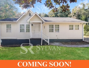 Building Photo - The living is easy in this 3 bedroom, 2 ba...