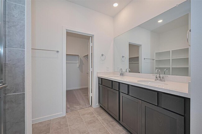 Building Photo - 22167 Paula Bluff Ln