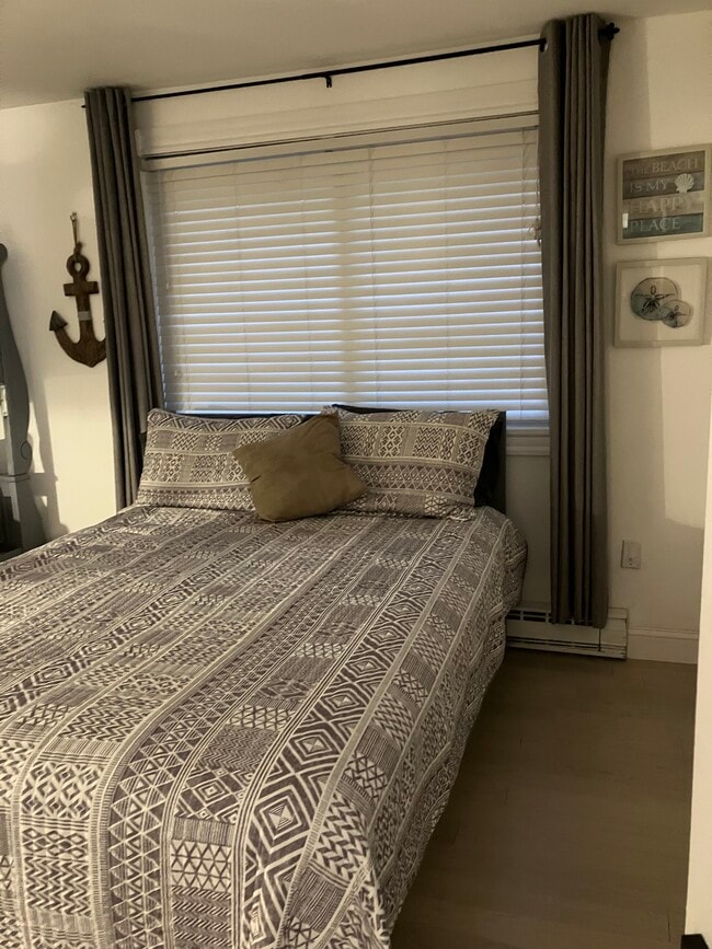 Building Photo - 883 Weirs Blvd