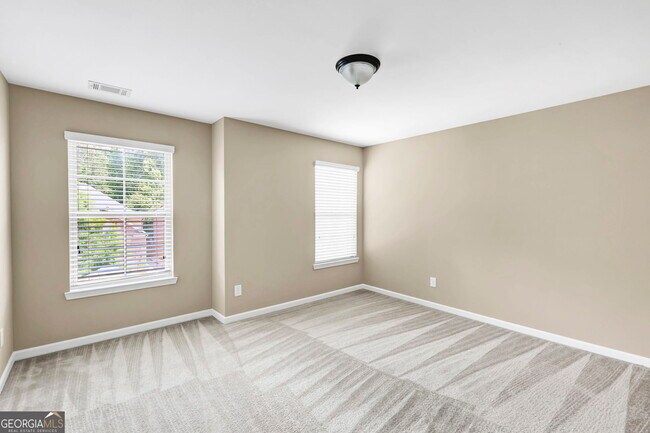 Building Photo - 5957 Stow Dr