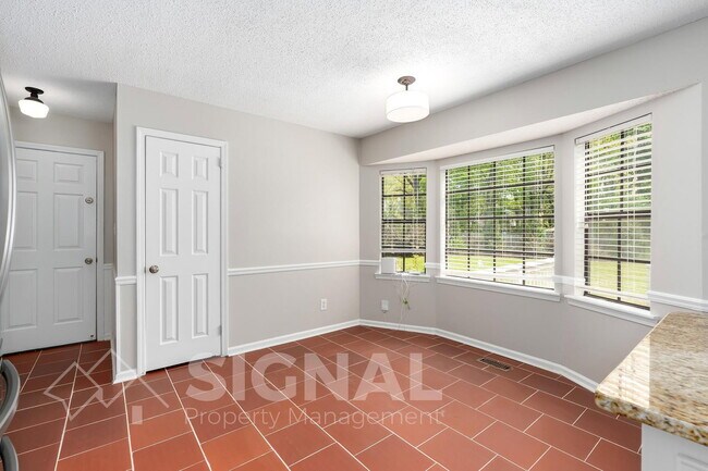 Building Photo - 6232 Sioux Ln