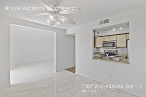 Building Photo - 2202 W Glenrosa Ave