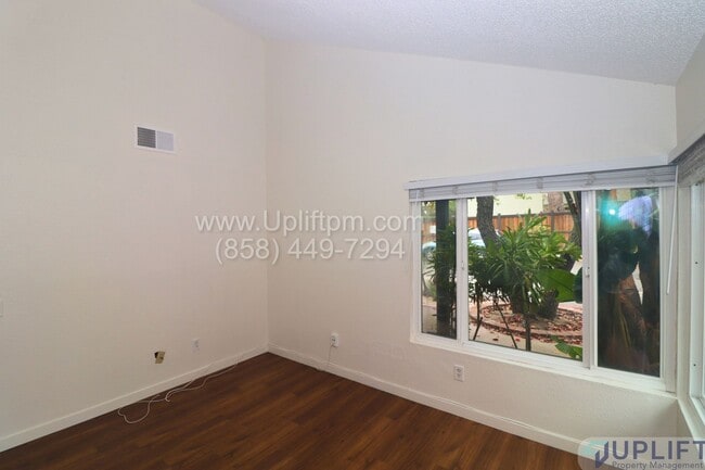 Building Photo - 4 Bed 3 Bath House in Spring Valley w/ Washer + Dryer and 2-Car Garage