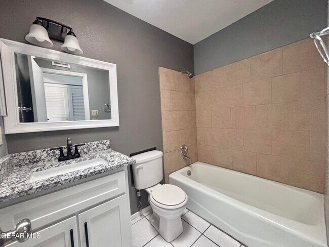 Building Photo - 11137 Pink Coral Dr