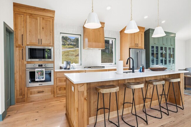 Building Photo - 8691 Rambo North Rd