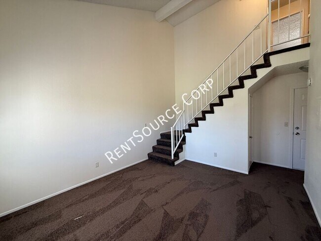 Building Photo - 44545 16th St E