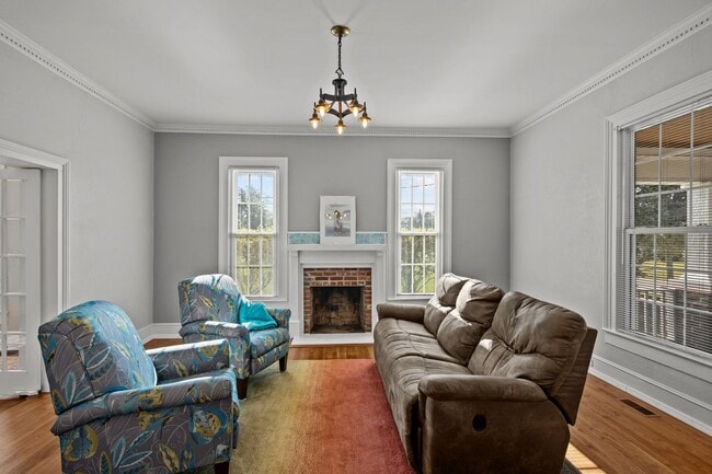 Building Photo - RENTAL HOME 3BD/2BTH