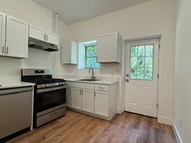 Building Photo - 5435 Black St