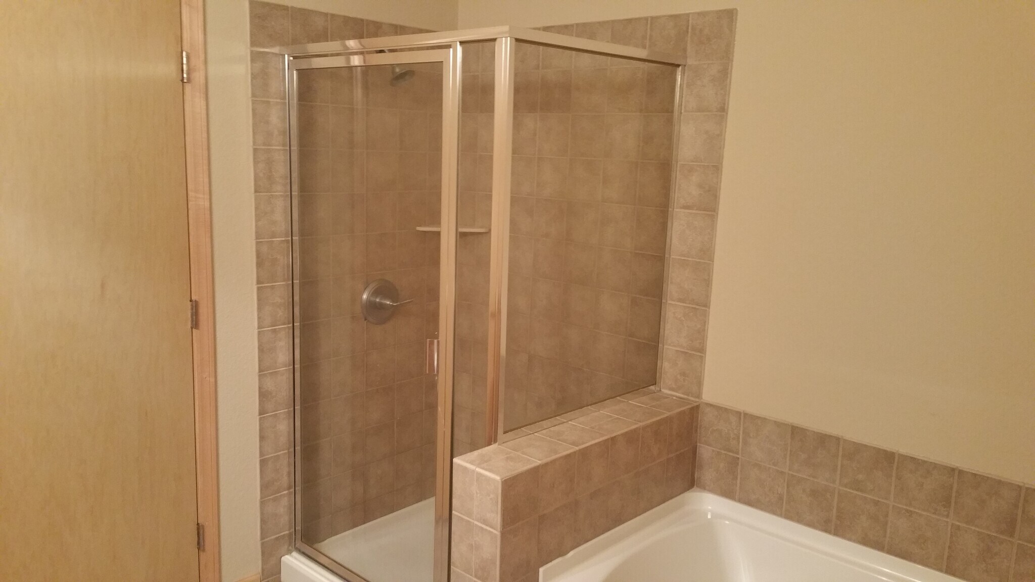 Full spa-style steam shower - 1155 Ford Road