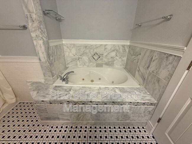 Building Photo - 18165 N Midland Blvd