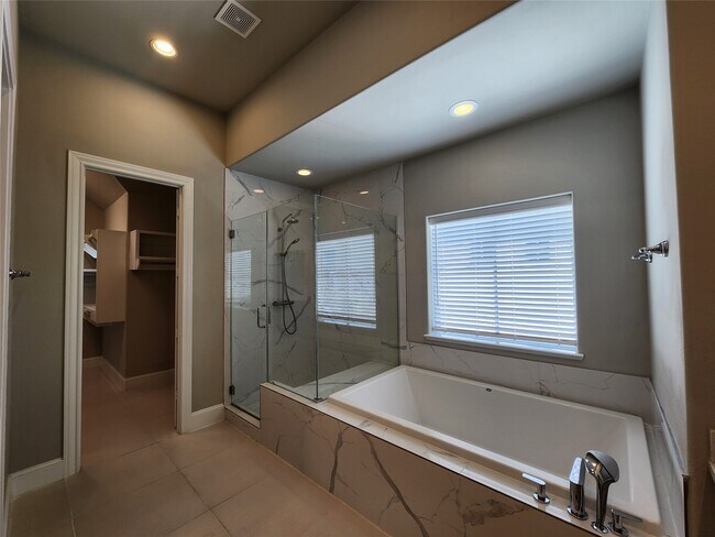 Building Photo - 2609 Cottage Grove Green Dr