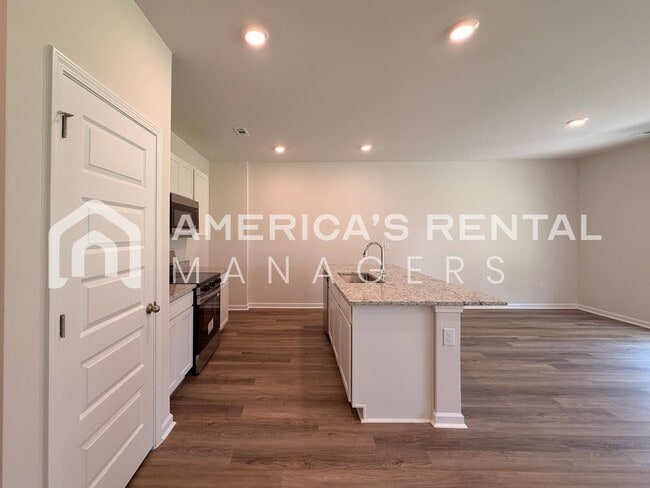 Building Photo - 169 Cattail Ct