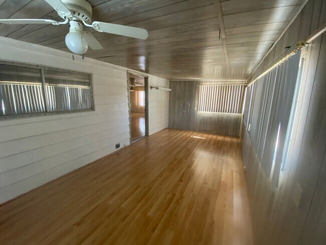 Building Photo - Unique and Spacious home