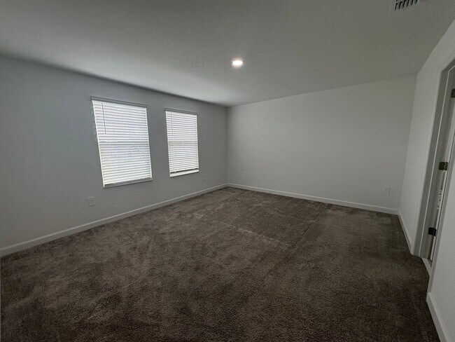 Building Photo - 3-bedroom Home for Rent in Storey Park