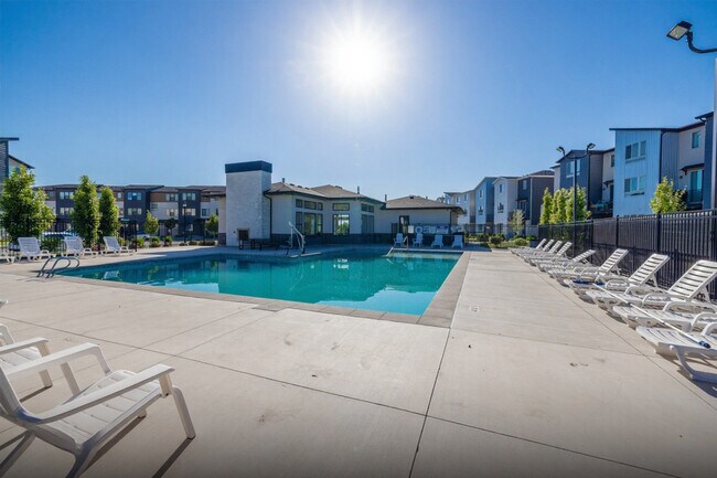 Building Photo - 1024 W 400 S