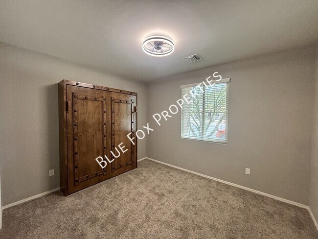 Building Photo - 3156 S Three D Ct