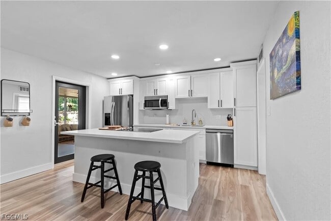 Building Photo - 1373 Morningside Dr