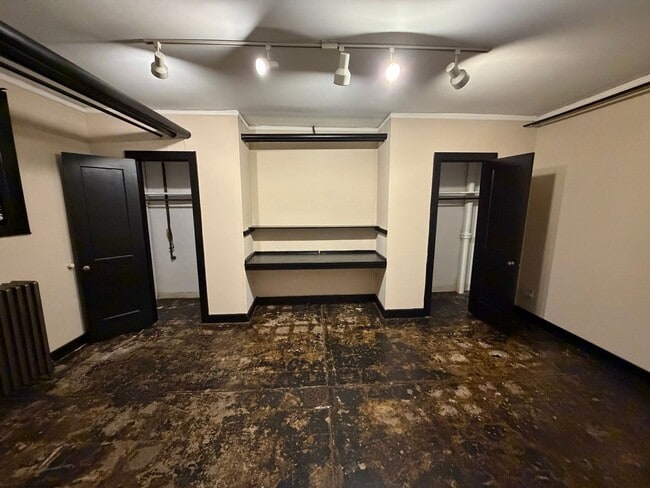 Building Photo - 1 BR Apt in Old SW; Utilities & Wi-Fi included!