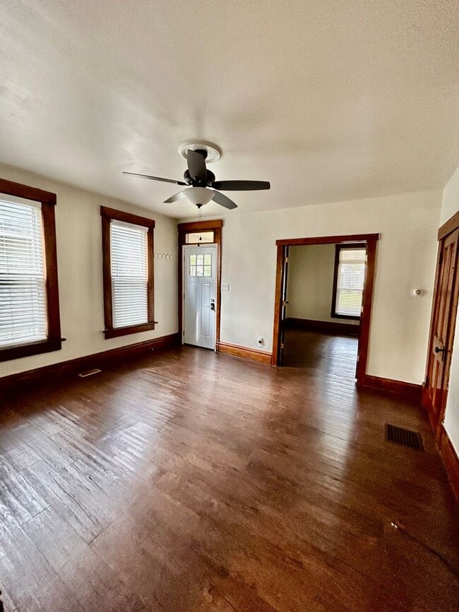 Building Photo - 83 E Maynard Ave