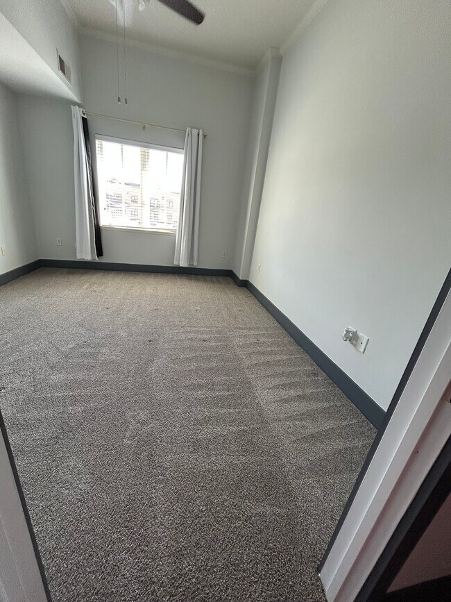 Building Photo - 721 Gov Morrison St