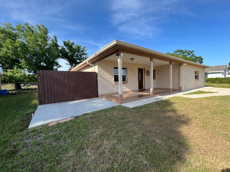 Building Photo - 1425 Orchid Ln