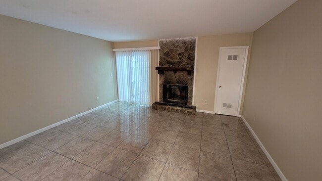 Building Photo - 6369 Holcomb Way