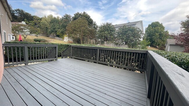 Building Photo - Knoxville (Farragut) 37934 - 4 Bedroom, 2.5 bath Farragut Home with Community Pool and Lake Acces...