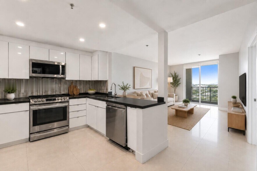 Building Photo - 1250 S Miami Ave