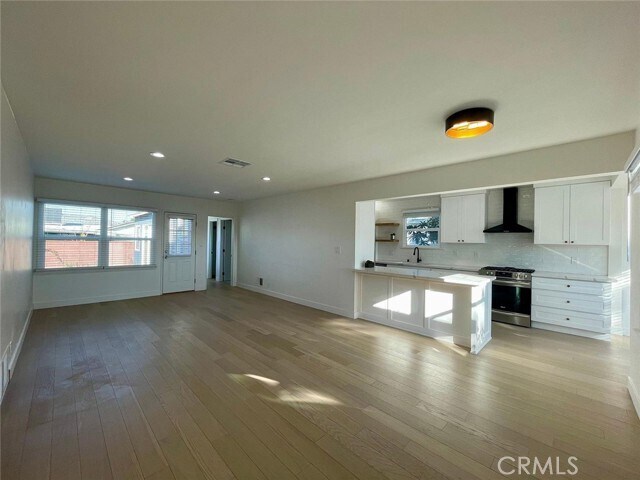 Building Photo - 5427 W 135th St