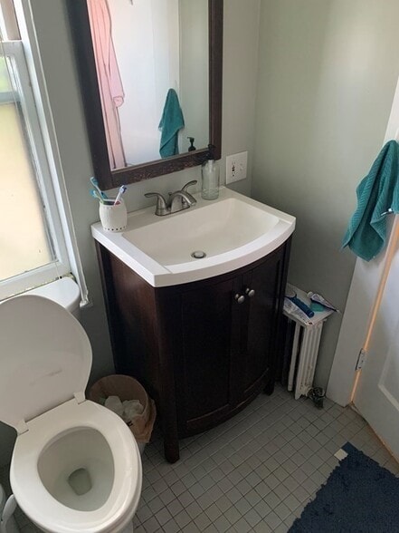 Building Photo - 215 Rawson Rd