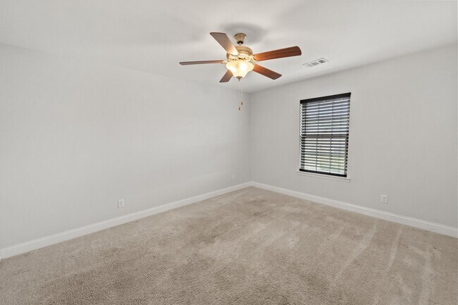 Building Photo - Spacious 5-Bedroom Home in The Palms at New Hampstead with Office & Screened Porch