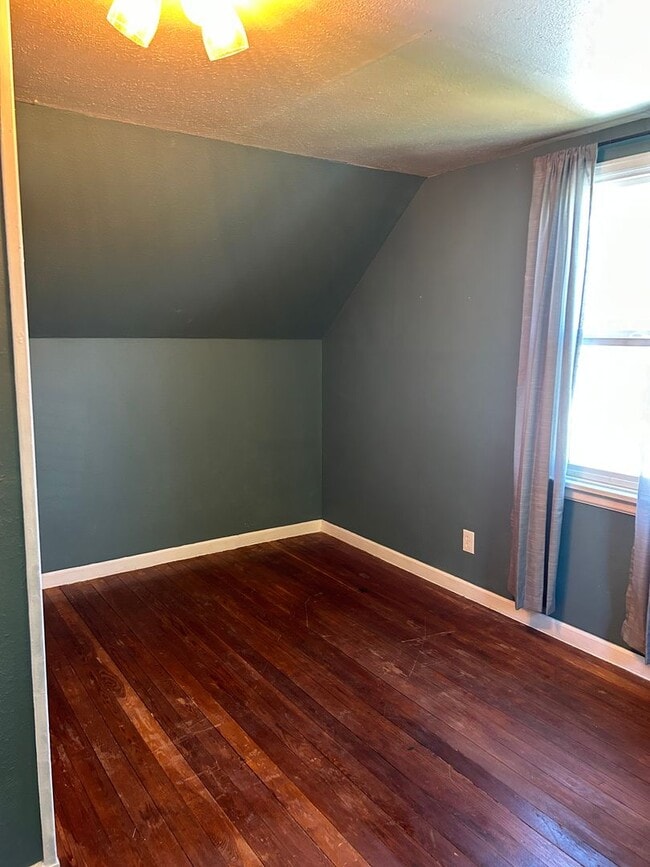 Building Photo - Spacious 3-Bedroom Home for Rent in Evergr...