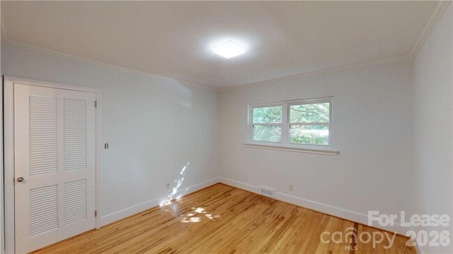 Building Photo - 1426 Bevis Dr