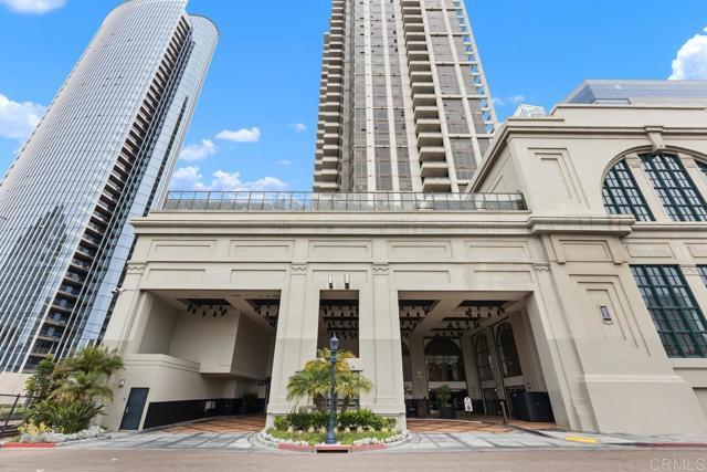 Building Photo - 700 W E St