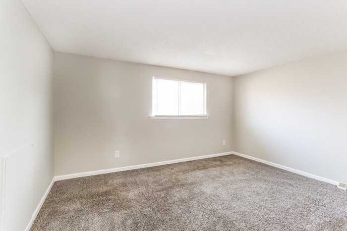 Building Photo - 2710 Moundcrest St