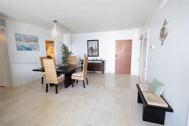 Building Photo - 3901 S Ocean Dr