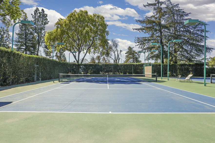 Pickleball/ Tennis Court - 3424 Vintage Dr