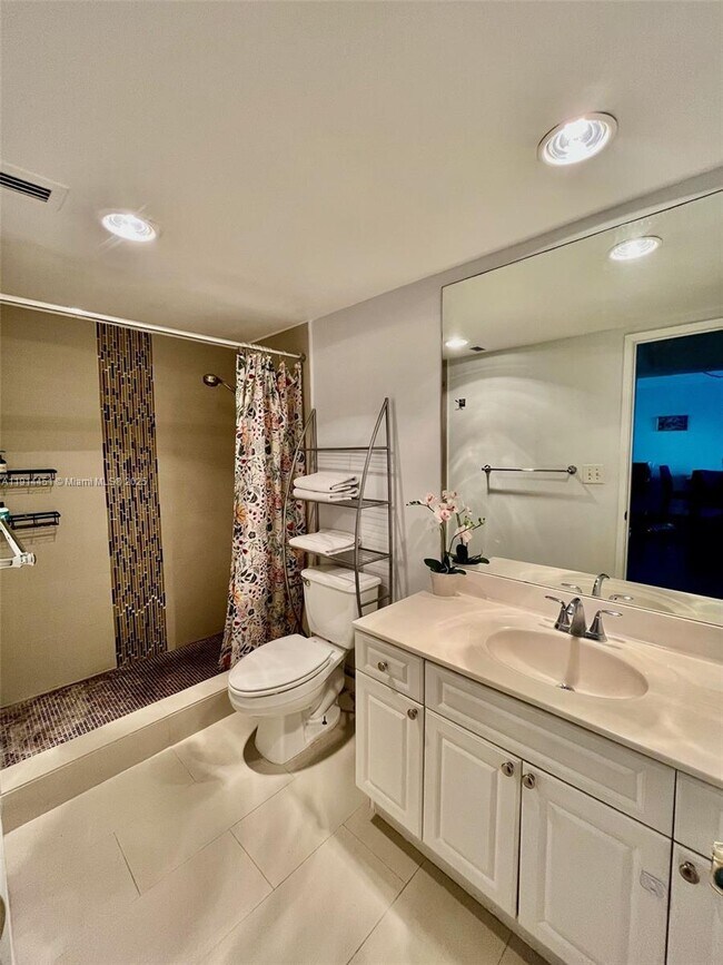 Building Photo - 19390 Collins Ave