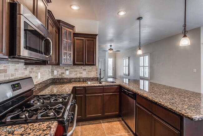 Building Photo - 11673 Sugar Bay Way
