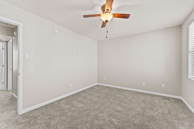 Building Photo - 220 Trestle Tree