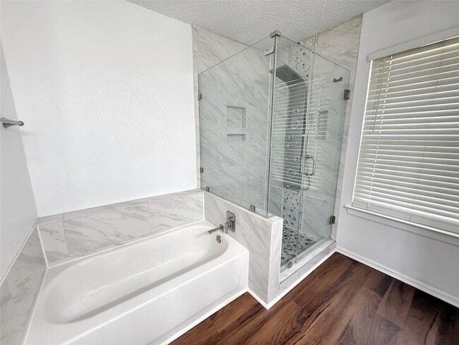 Building Photo - 1713 River Birch Dr