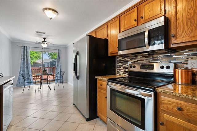 Building Photo - 2906 Yukon Dr