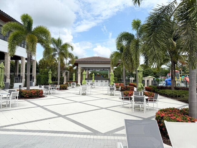 Building Photo - 8900 NW 97th Ave