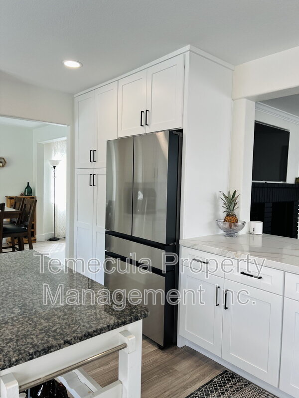 Building Photo - 40536 New Town Dr