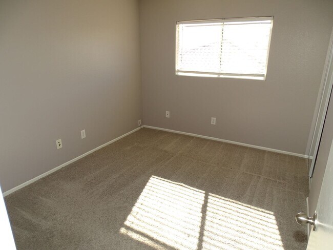 Building Photo - 3 Bedroom Home In The Heart Of Summerlin