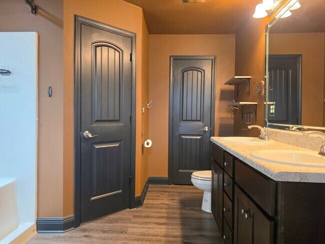 Building Photo - 14645 Birkdale Dr
