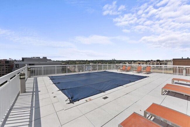 Building Photo - 1260 21st St NW