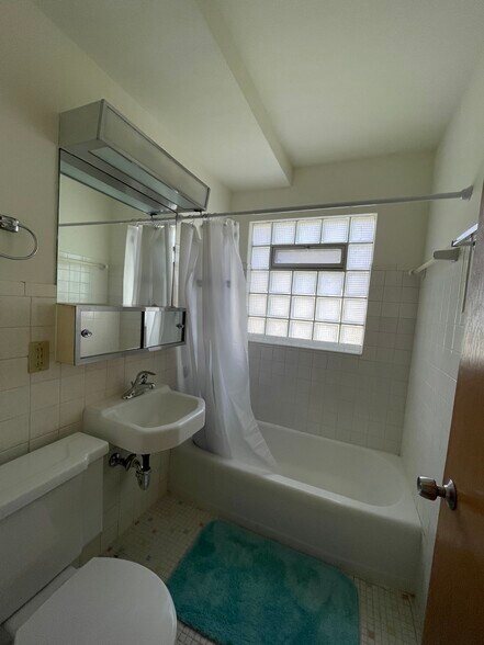 Bathroom - 7319 W Tripoli Ave