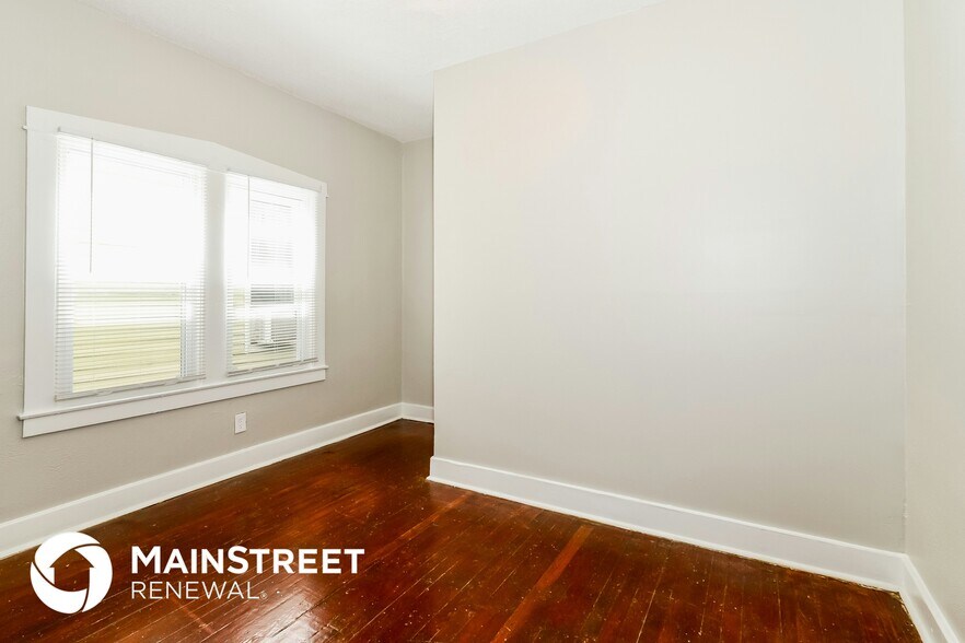 Building Photo - 3606 W Muhammad Ali Blvd