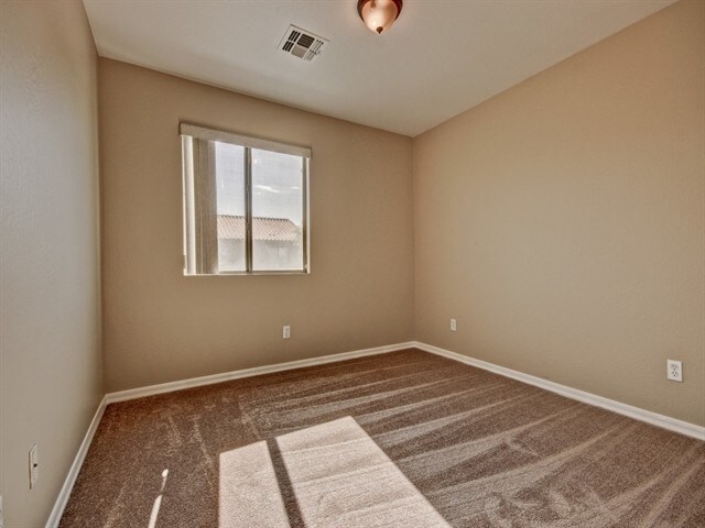 Building Photo - 11229 W Mariposa Dr